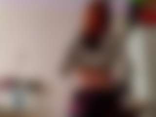 Live cam show with JeannettaCossa - Cute on madthumbs
