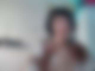 Live cam show with JeannettaCossa - Cum Mature on alttransgirls