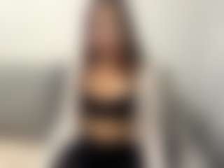 Live cam show with lunachaaaan - Normal on Camsoda