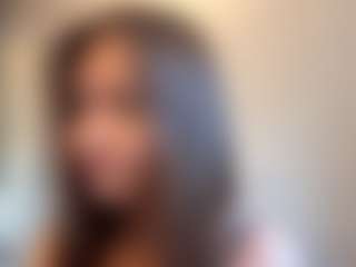 Live cam show with lunachaaaan - Striptease on pussylord.com