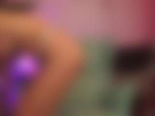 LunaMillerX's Live Sex Cam Show