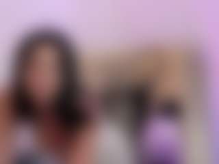 Live cam show with LunaMillerX - Average on sexylive.show