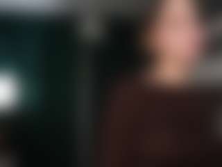 Live cam show with MuoiNisbit - Facial Piercings on Milfs Live