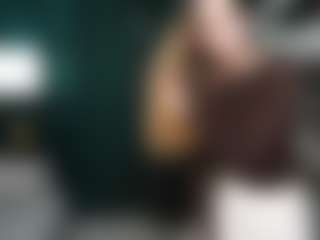 Live cam show with MuoiNisbit - Fingering on Dolls Live