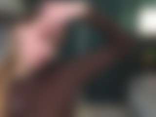 MuoiNisbit's Live Sex Cam Show