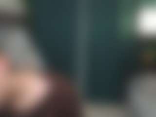 MuoiNisbit's Live Sex Cam Show