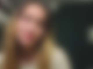 Live cam show with MuoiNisbit - New Brown Eyes on Milfs Live
