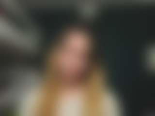 Live cam show with MuoiNisbit - Bedroom on Milfs Live