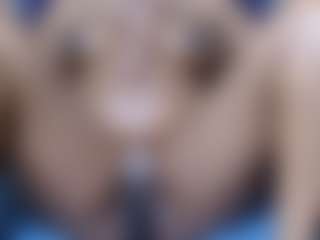 YummyBrowny's Live Sex Cam Show