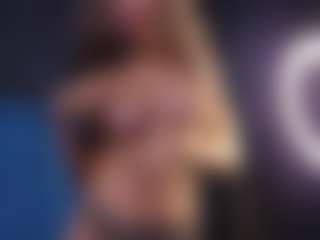 Live cam show with AliceWorn - New Latina on livesuperchat.net