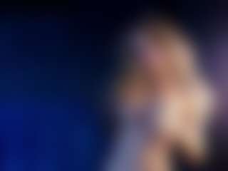 Spettacolo in cam dal vivo con AliceWorn - Anal su Camsoda