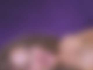 Live cam show with AliceWorn - Bedroom on Mixed Magazine Live