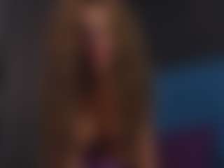 Show en direct avec AliceWorn - Striptease sur Camsoda