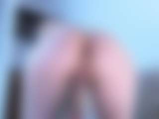 Evabluntt's Live Sex Cam Show
