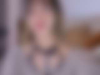 Evabluntt's Live Sex Cam Show