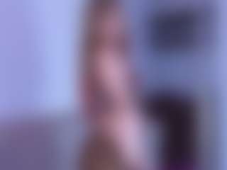 Evabluntt's Live Sex Cam Show