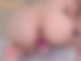 Evabluntt's Live Sex Cam Show