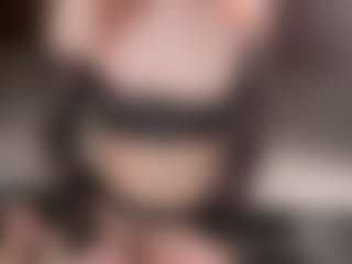 Live cam show with Evabluntt - Red Hair HD on Mixed Magazine Live