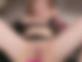 Evabluntt's Live Sex Cam Show