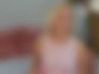 Live cam show with Ida-Smith - New Petite on Camsoda
