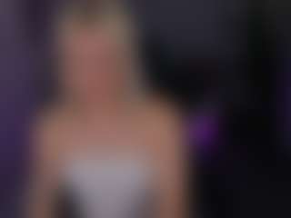 Live cam show with Ida-Smith - Body Massage on Camsoda