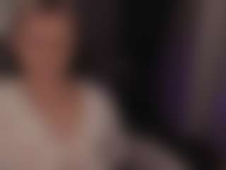 Live cam show with Ida-Smith - Camel Toe on Camsoda