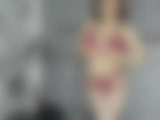 Live cam show with MiaFox03 - New Teen (18+) on TeamSkeetLive