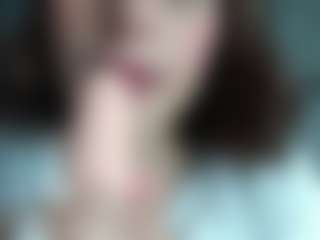 Live cam show with MiaFox03 - New Blowjob on xDating