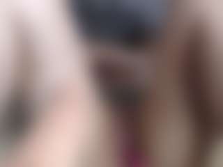 Live cam show with MiaFox03 - Petite on luckytryst.com