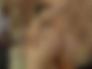MiaFox03's Live Sex Cam Show