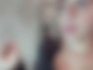 MiaFox03's Live Sex Cam Show