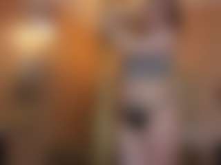 Live cam show with MiaFox03 - Bra on Camsoda