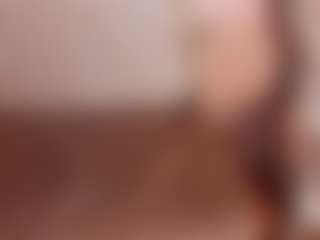 MiaFox03's Live Sex Cam Show