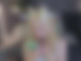 Live cam show with Molly-snow - Upskirt on sexylive.show