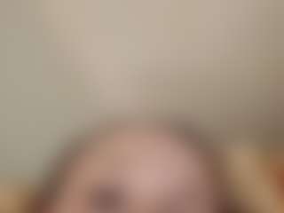 Live cam show with mooaanmoaner - Mobile MILF on Big Tits