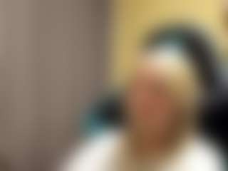 CaroleeOverall's Live Sex Cam Show