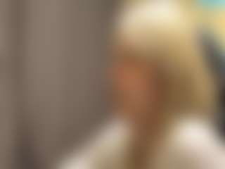 CaroleeOverall's Live Sex Cam Show