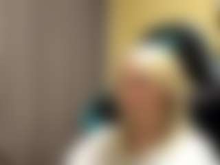 CaroleeOverall's Live Sex Cam Show