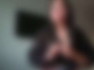 Julia's Live Sex Cam Show