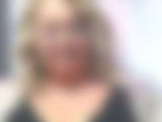 Live cam show with HazelTop69 - Body Massage on Mixed Magazine Live