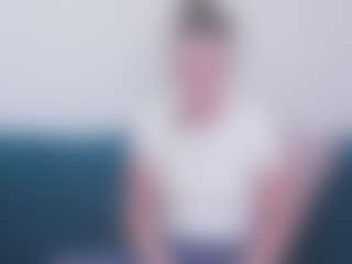 Live cam show with JanettRathfon - Skinny on slutload
