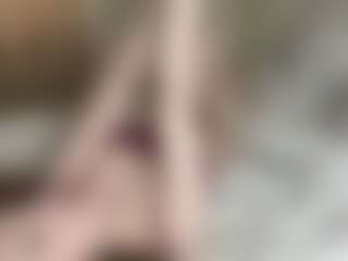 Live cam show with JoanneFucci - Granny Squirt on Camming Site
