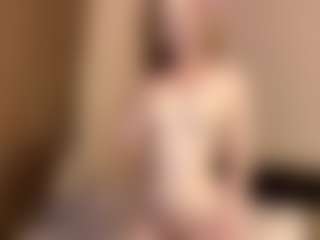 Live cam show with JoanneFucci - Dildo Or Vibrator Granny on fapnchat