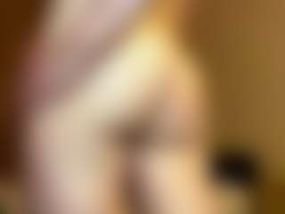 Live cam show with JoanneFucci - Dildo Or Vibrator Granny on xplaylive.com