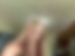 Live cam show with LaineBauernfeind - Cum on madthumbs