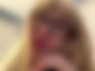 Live cam show with MariaCayne - Blue Eyes on Streamer API