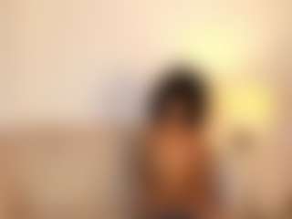 Live cam show with Amipink - New Big Tits on AdultVida.com