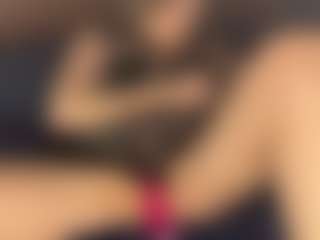 Chloe87's Live Sex Cam Show