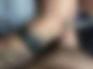 blazinbobross's Live Sex Cam Show