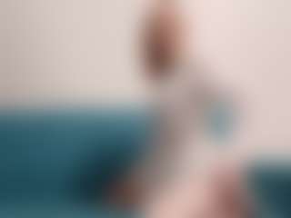 Live cam show with Melissa - Full Nudity on Camsoda